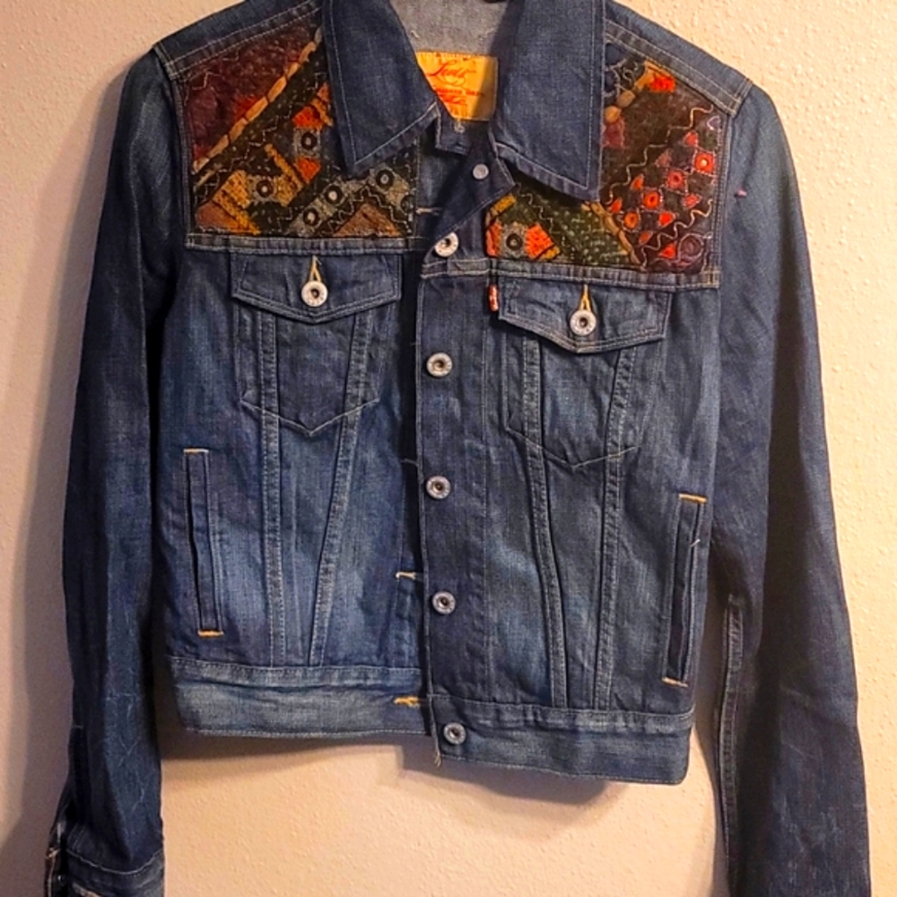 Levis jean jacket. Nwot